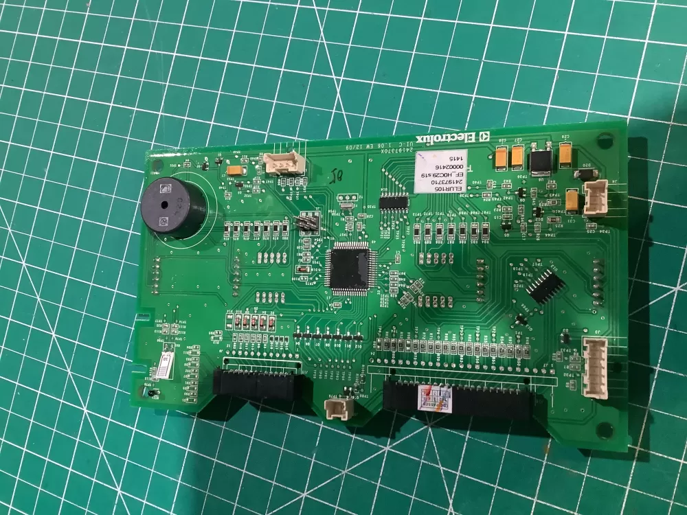 Frigidaire Electrolux Refrigerator Control Board AZ143627 | NR733