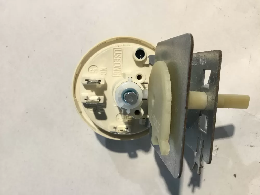 GE Washer WH12X10065 175D2290P028 Pressure Switch AZ149520 | SL215