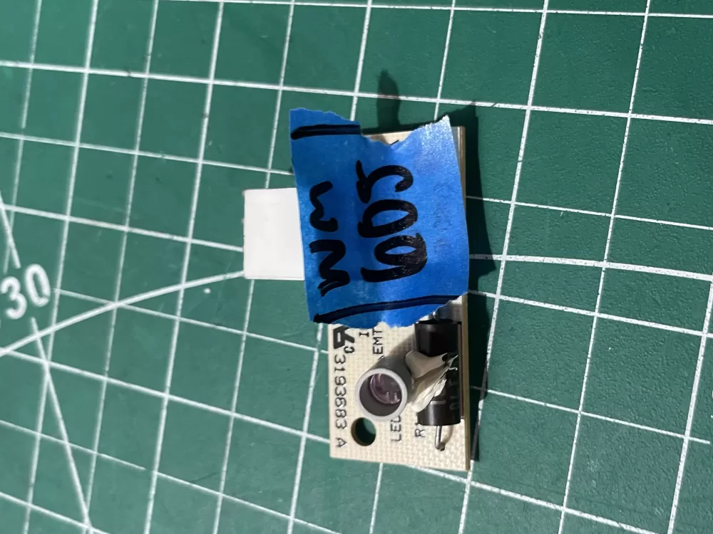 Whirlpool W10757851 4389102 Refrigerator Ice Control Board AZ193444 | Wm605