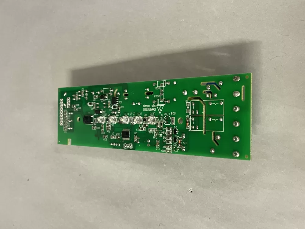 Magic Chef 502301010084 Refrigerator Control Board AZ218453 | Wm1579