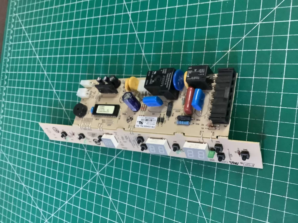 Whirlpool  Kenmore 2304000 Refrigerator Control Board