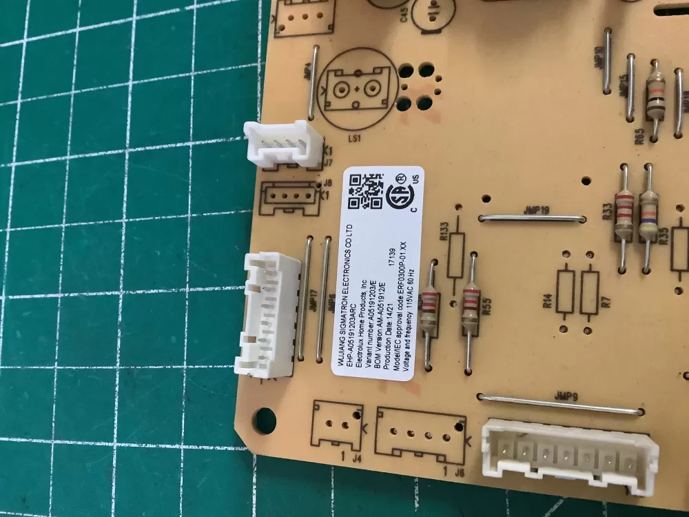 Frigidaire A05191203ARC 5304526011 Refrigerator Control Board AZ190430 | NR2119