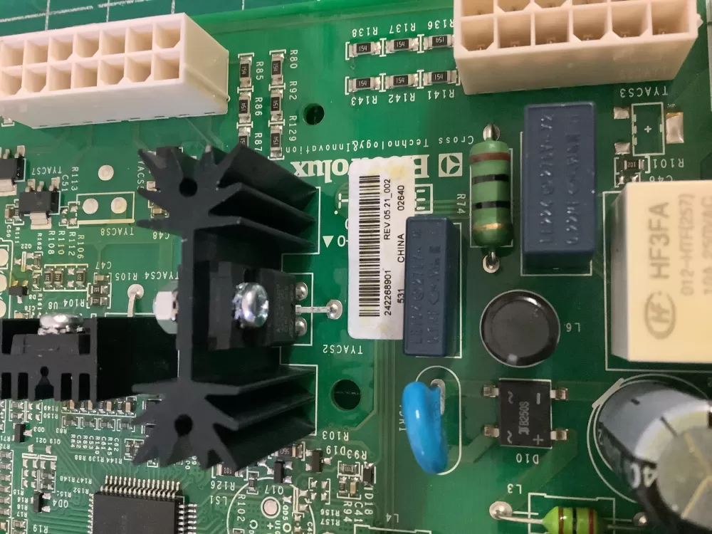 Frigidaire 5304497976 Refrigerator Main Control Board AZ205058 | NR295