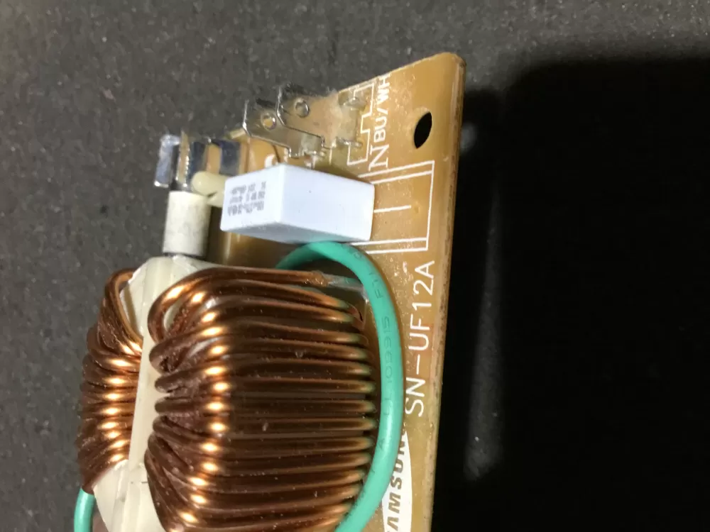 Frigidaire SN-UF12A Microwave Control Board Noise Filter AZ99524 | NR86