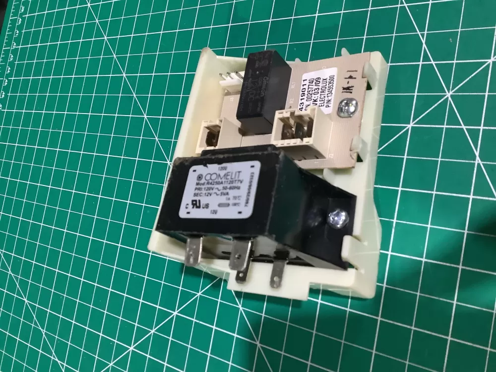 Frigidaire Electrolux 134553500 Washer Control Board Heater