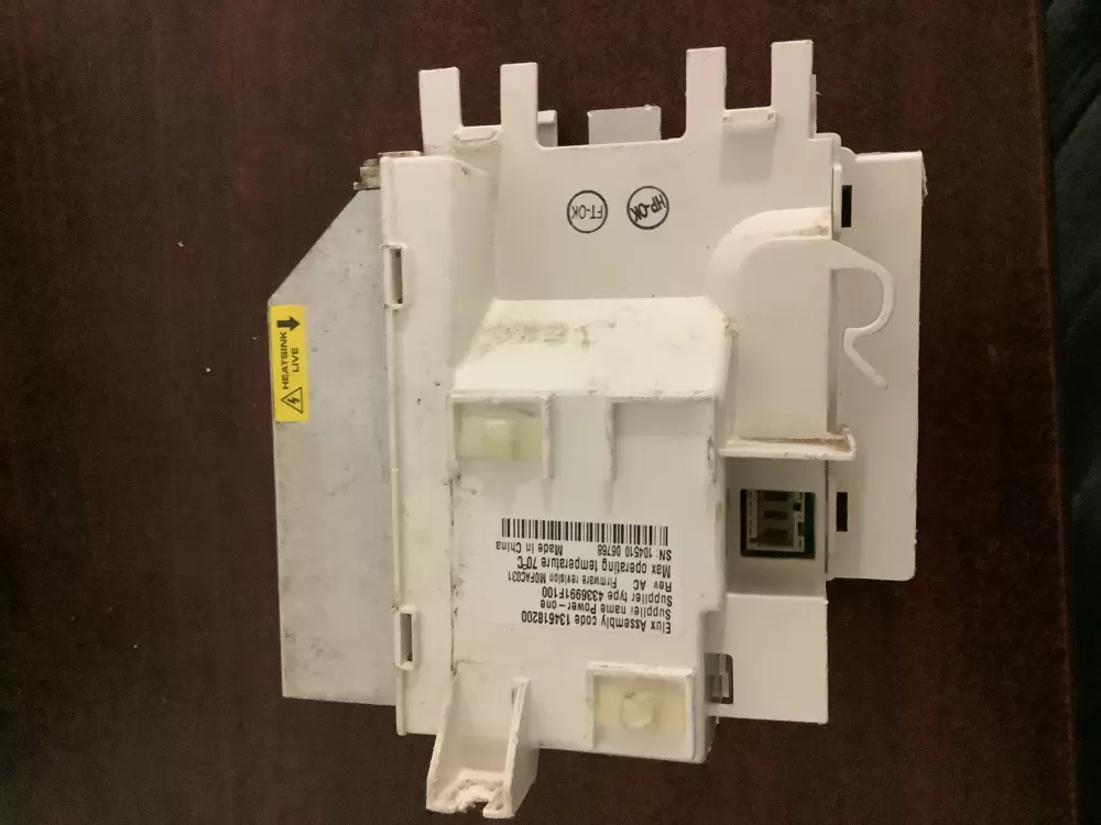 Frigidaire 134618200 5304504715 Washer Control Board AZ170440 | CG753