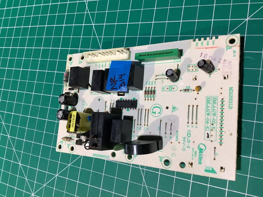 GE MD12001LB Microwave Control Board  AZ132868 | NR314