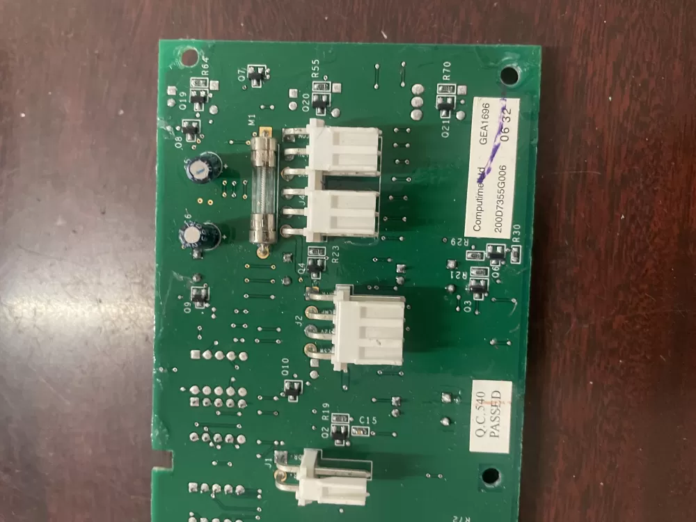 GE Hotpoint 200D7355G006 Refrigerator Control Board Dispenser AZ37087 | KM91