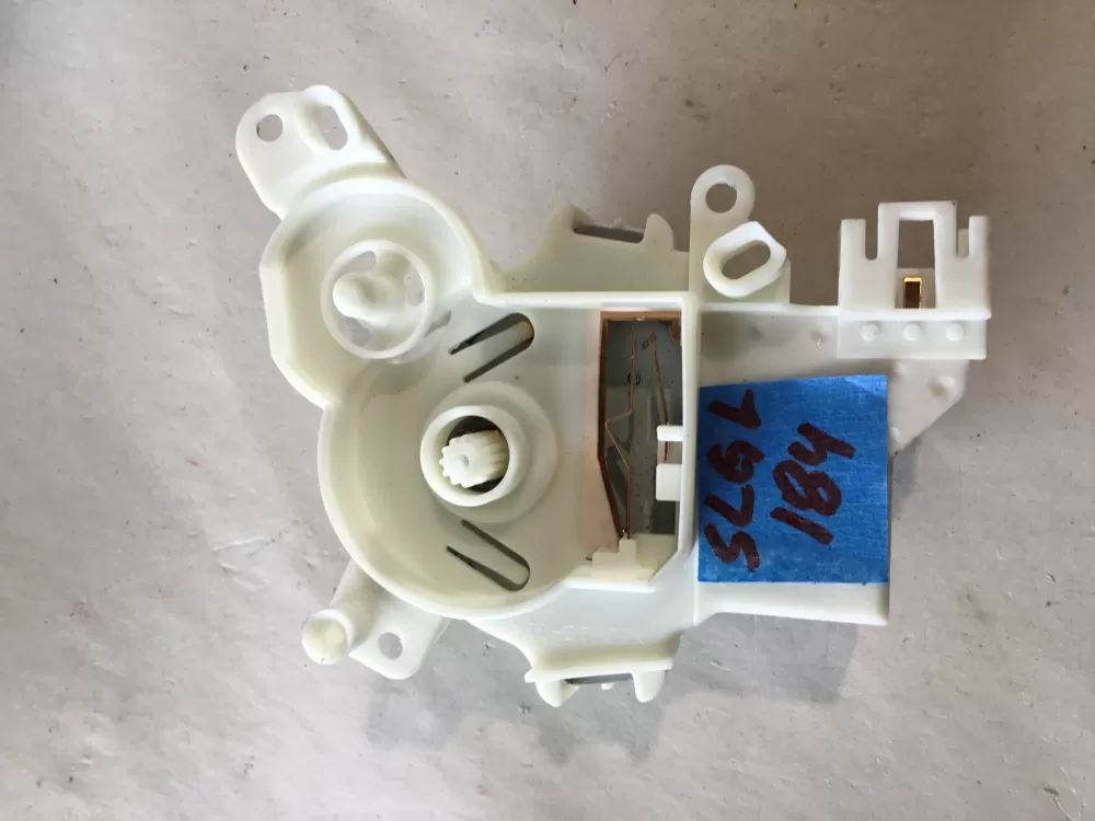 Bosch 9000761227 Dishwasher Diverter Motor AZ150099 | SL184