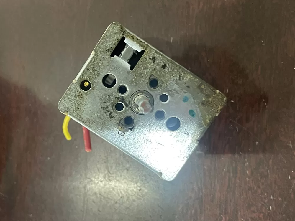 GE Range 164D1816P12 Infinite Burner Switch Control AZ55374 | KM1998