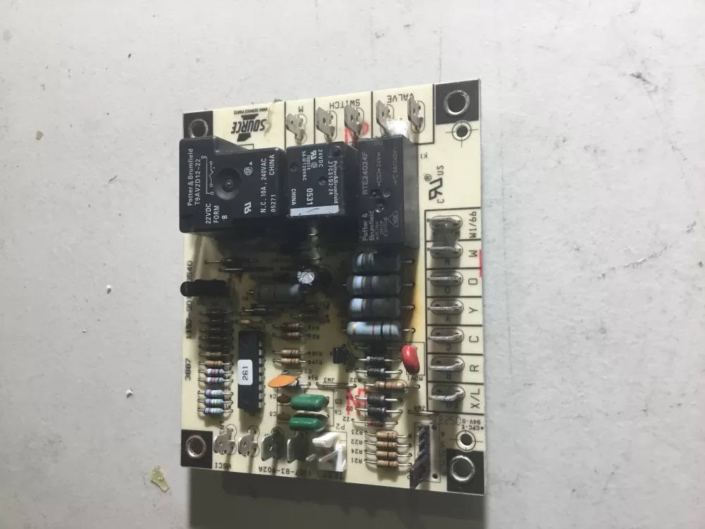 York 1157 83 902A 902 67297  Source One Control Board AZ44910 | NR853