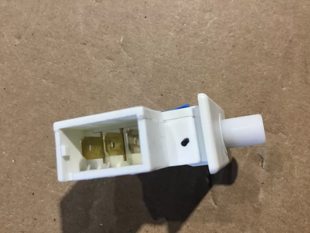 LG GE Kenmore E74741 Dryer Door Switch AZ158988 | Sl135