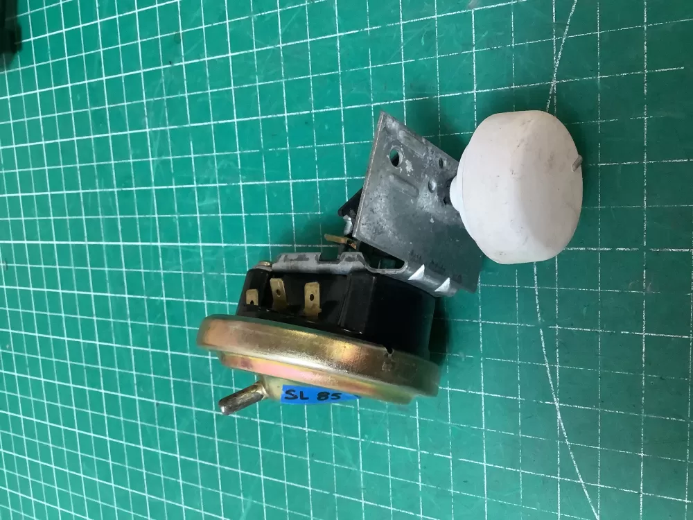 Maytag  Whirlpool  738-810-2  2082010  125/250 Washer Pressure Switch