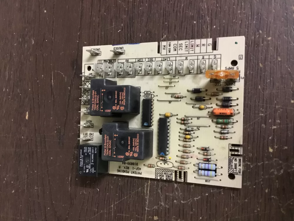 Amana  Goodman B18099-04 Furnace Circuit Control Board