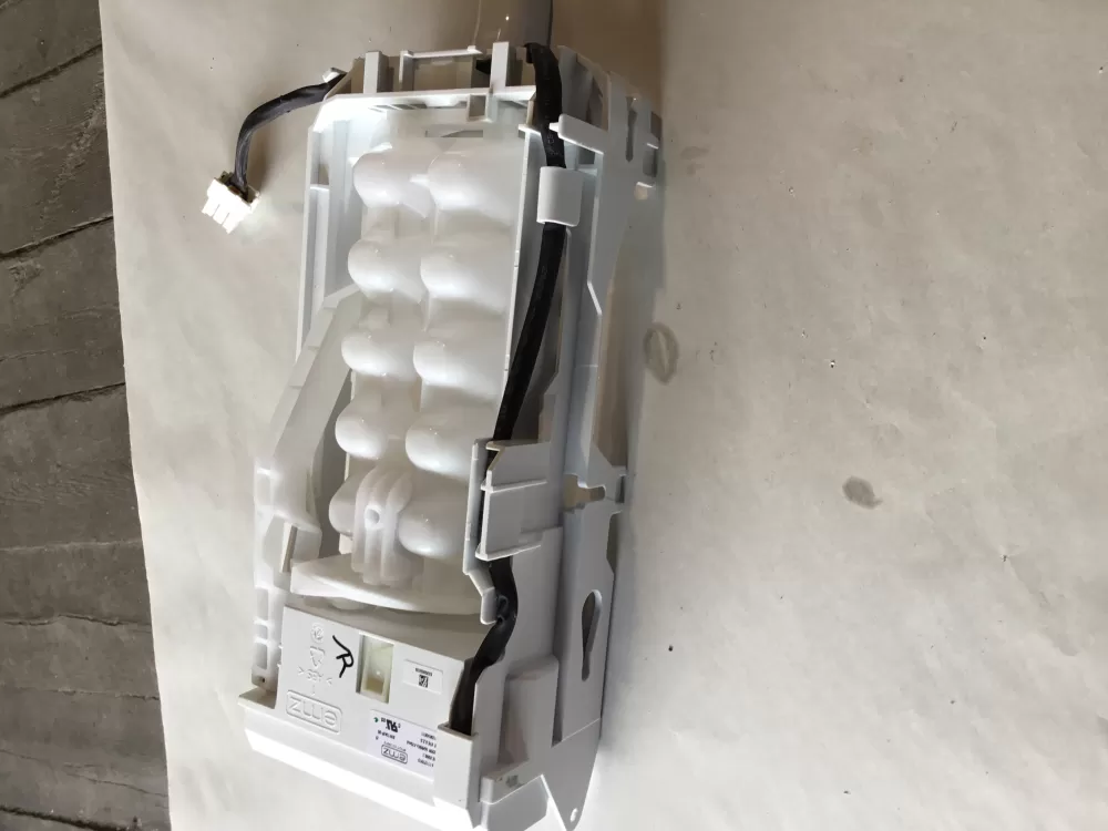 Frigidaire 5304532555 Ice Maker AZ148925 | SL175
