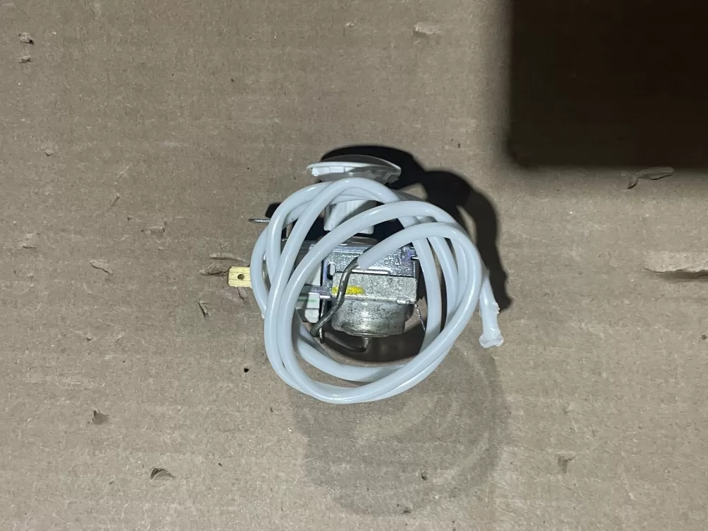 Westinghouse PS8769007 Thermostat Cold Control AZ89440 | Wm1728