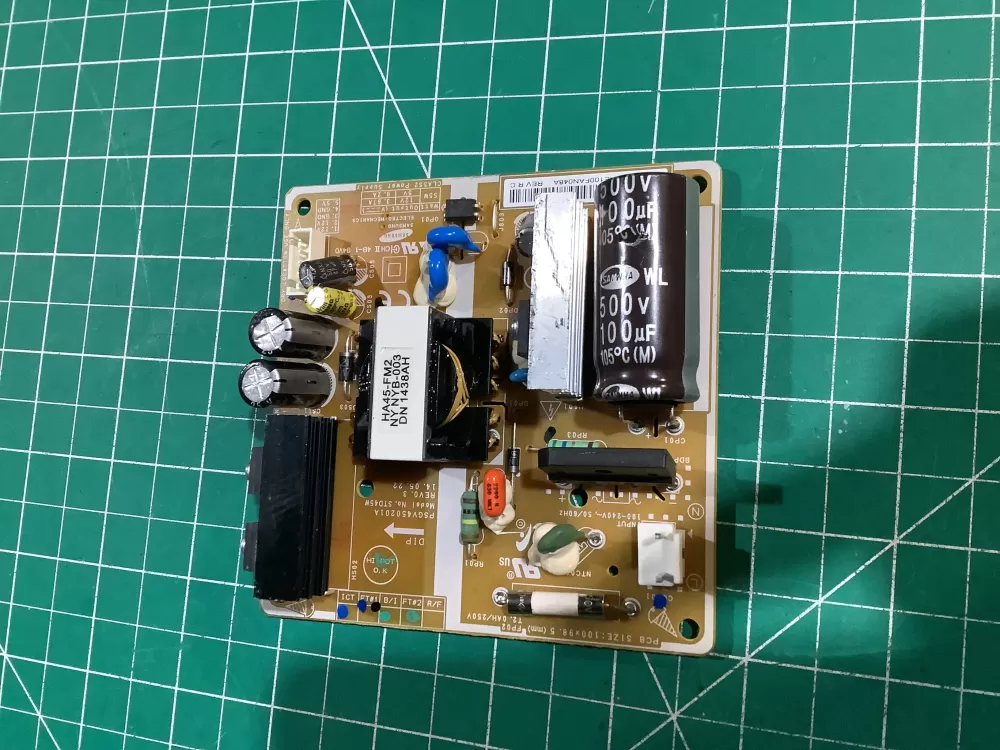 Samsung DA92 00486A Refrigerator Control Board AZ147358 | NR2470