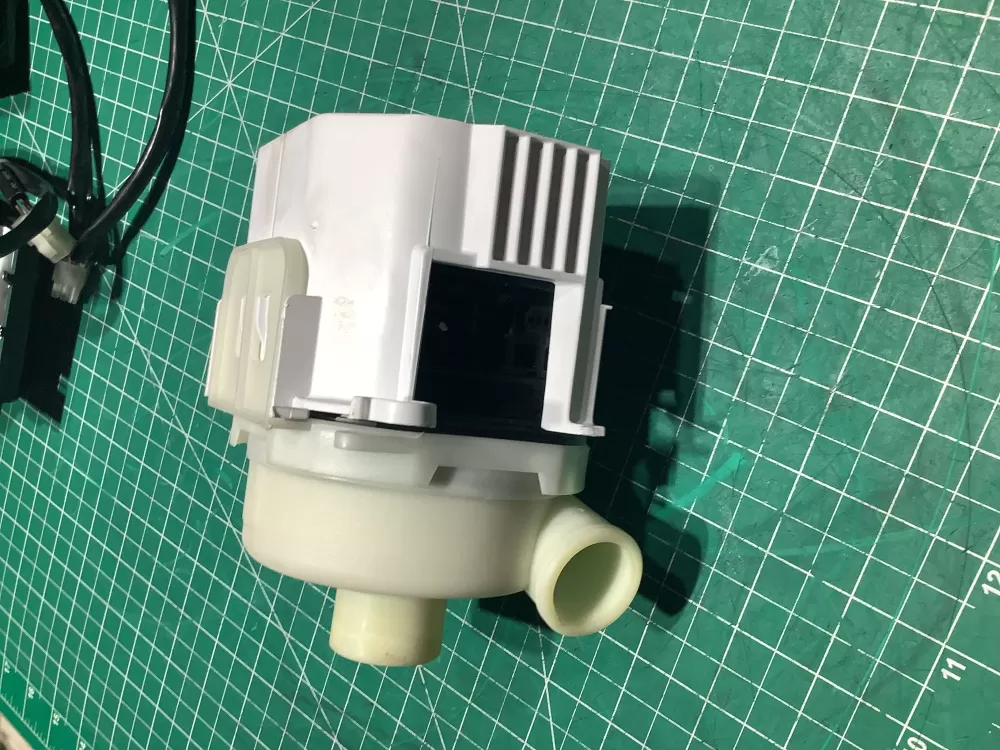 Whirlpool W10312489 Dishwasher Pump AZ147758 | SL199