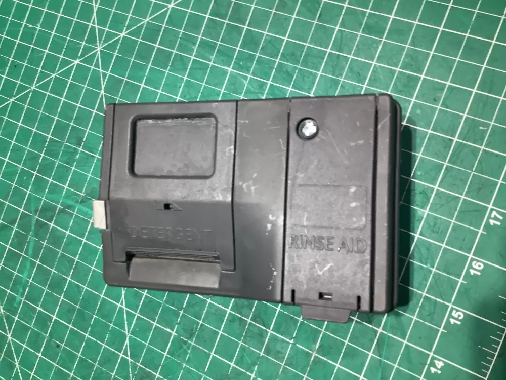 GE 265D1231P025 Dishwasher Detergent Dispenser AZ147767 | SL199