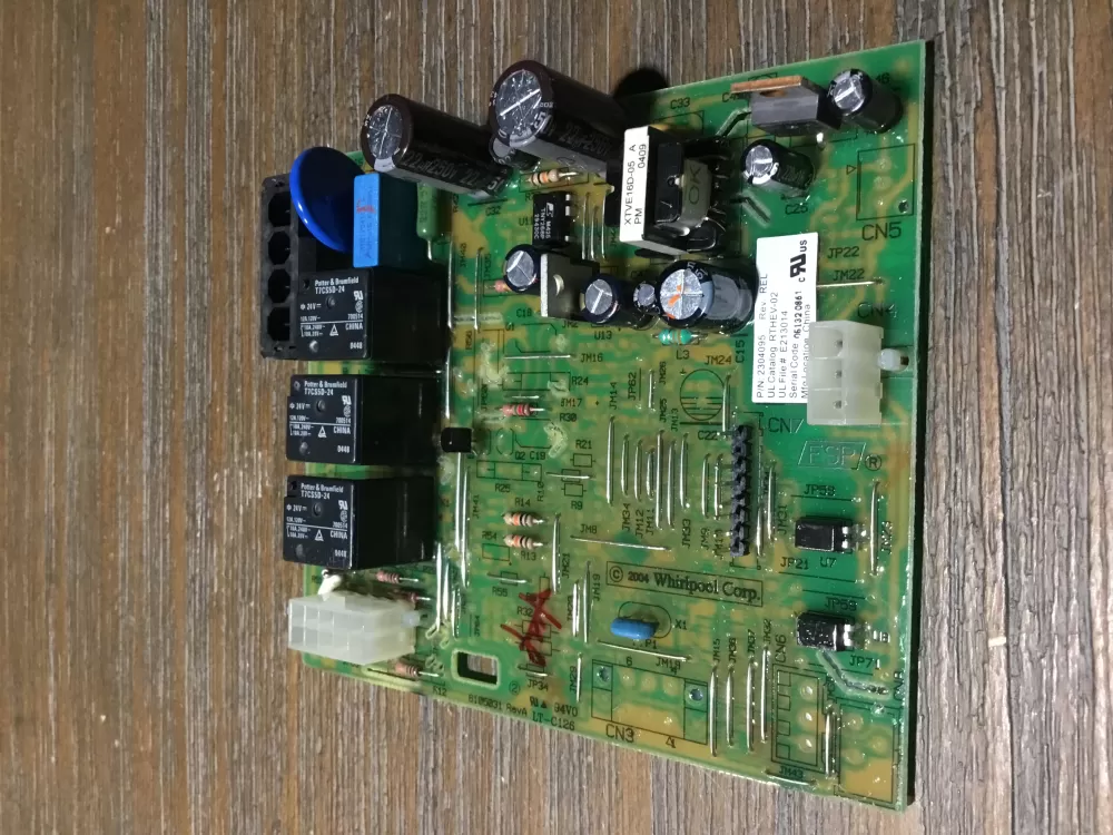 Whirlpool WPW10135090  AP6015557  W10135090  2252189  2252189EXCR  2255239  2255239EXCR  2304056  2304056EXCR  2304095  2304095EXCR  PS11748838  W10135090R  W10135090REXCR Refrigerator Main Control Board