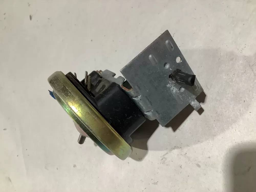 Frigidaire  Westinghouse 131047500E Washer Pressure Switch