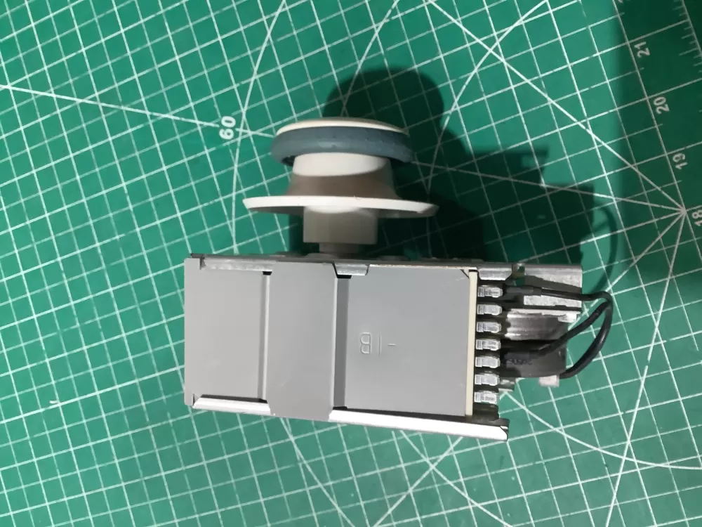 Whirlpool  Maytag WP22004262  AP6006435  6 2308120  62308120  22004262  1032944  22002189  PS11739509  011-65476-01 Washer Timer