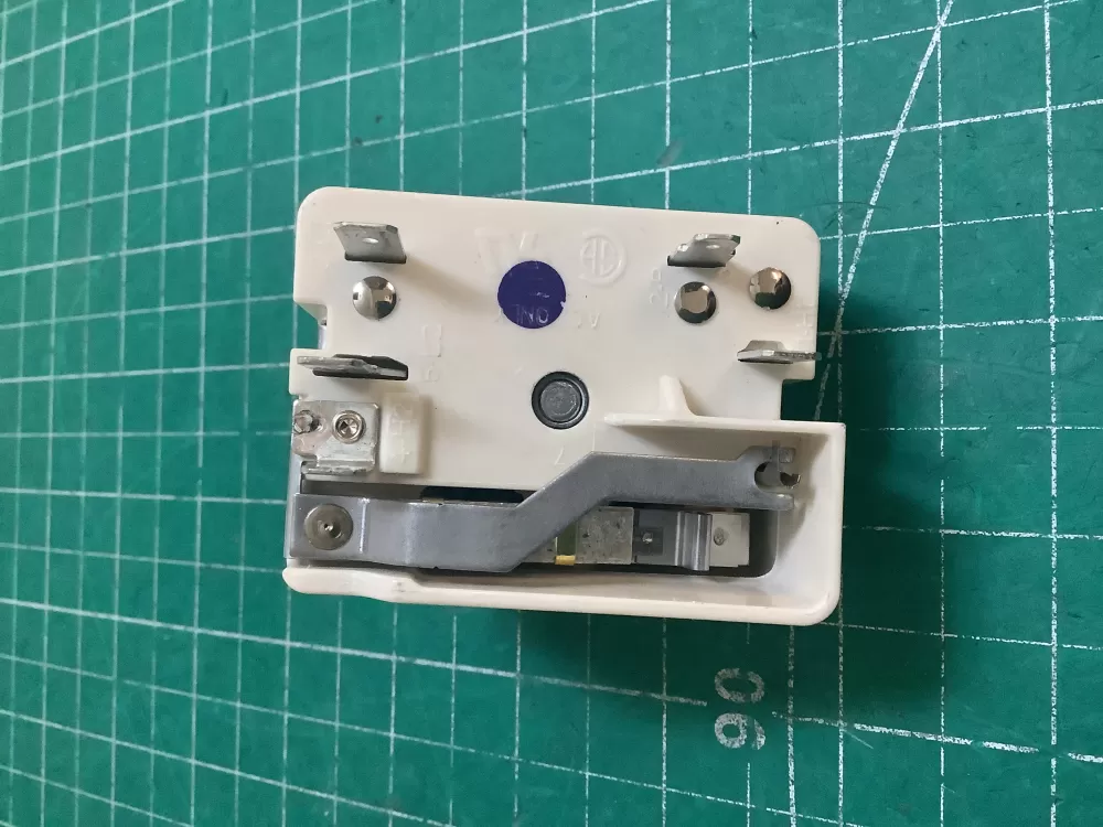 GE Hotpoint Kenmore 164D1816P006 Range Switch AZ221376 | SLA47