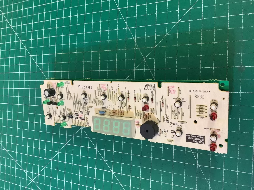 GE 8RF4B10210601 T09-2K5 Oven Control Board Wd