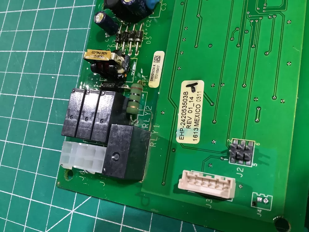 Frigidaire EHP-242053503B Refrigerator Control Board AZ144030 | NR2420