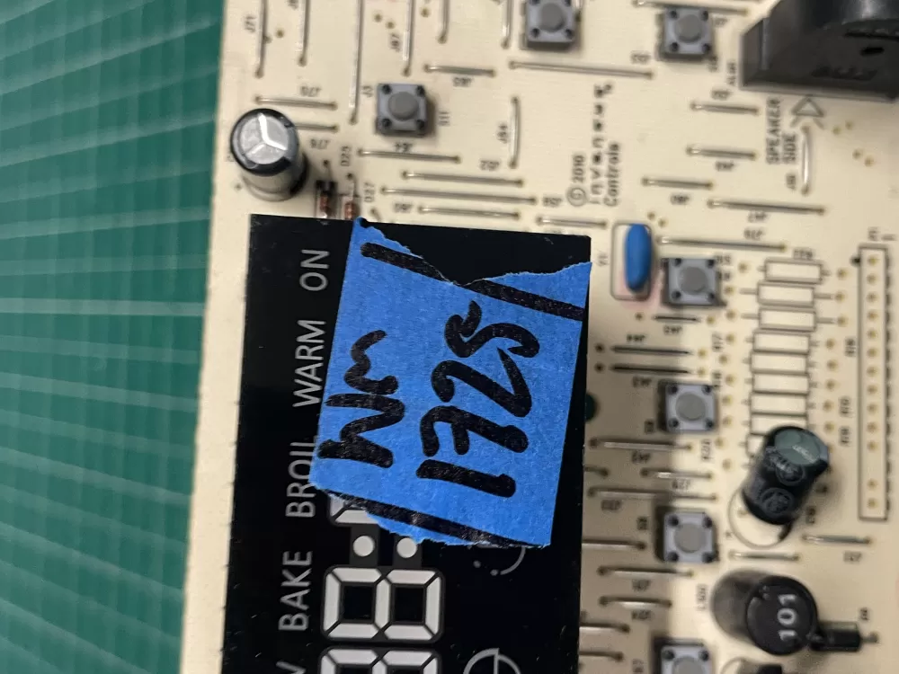 WHIRLPOOL OVEN RANGE CONTROL BOARD 098-01625-31 WD-8077 AZ211156 | Wm1725