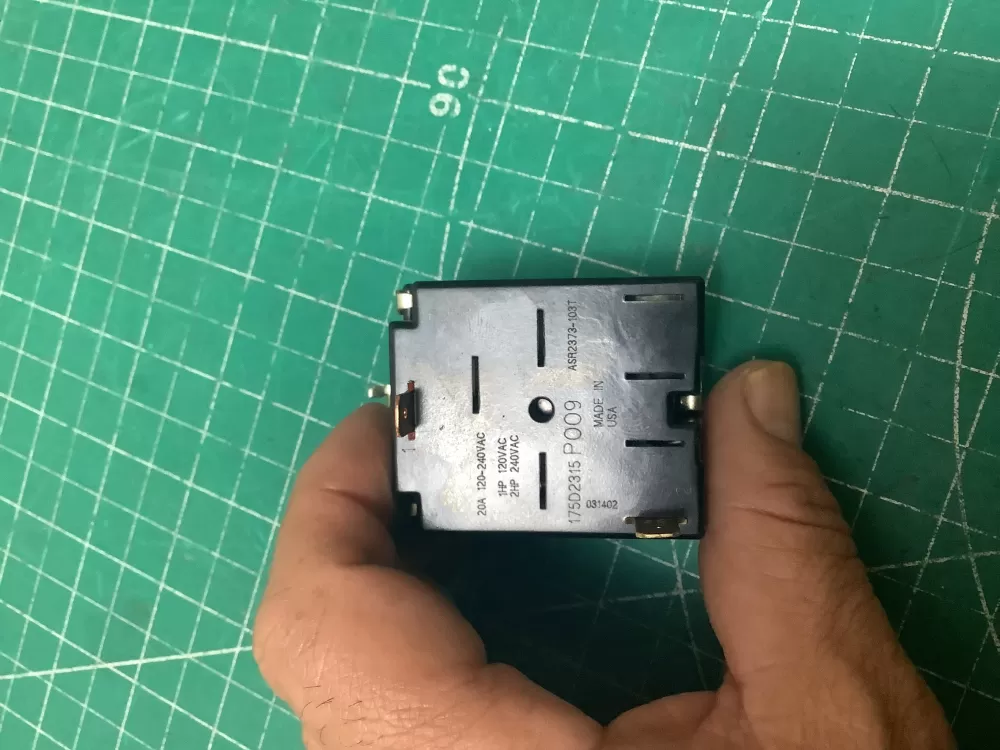 GE 175D2315P009 WE4X881 Dryer Control Board Switch AZ224701 | SLA117