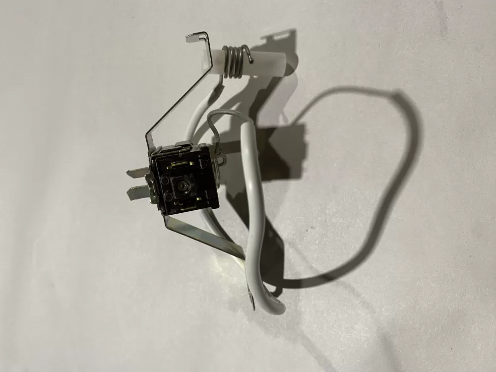 Whirlpool Fridge Cold Control Thermostat (120/240Vac) 2200832 AZ141558 | BK1382