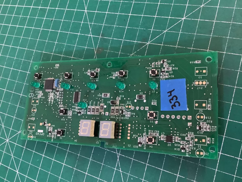 GE Hotpoint 200D7355G006 Refrigerator Control Board Dispenser AZ204186 | NR334