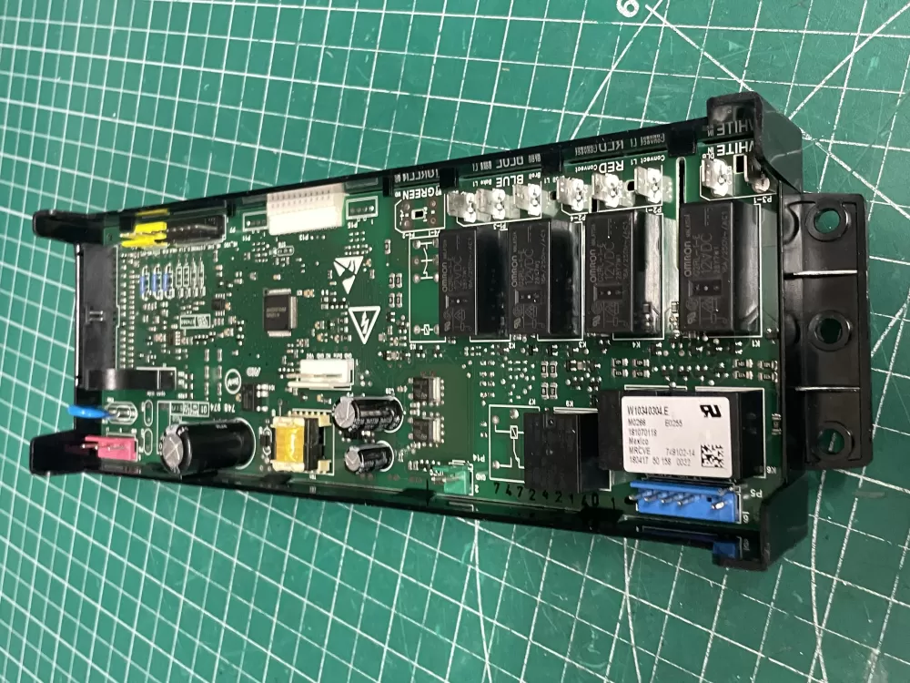 Whirlpool W10340304 Range Control Board AZ212025 | Wm2781