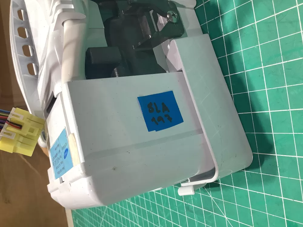 Samsung DA97-07592ACM Refrigerator Ice Maker AZ150503 | AR197