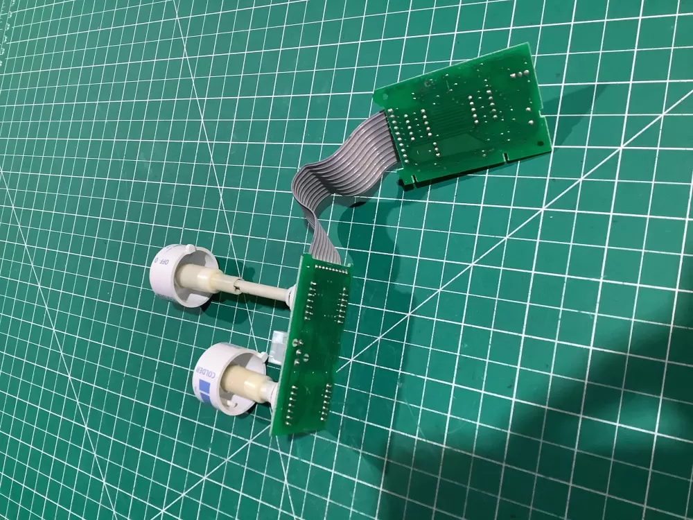 Whirlpool 2255222 Refrigerator Control Board AZ146155 | NR2451