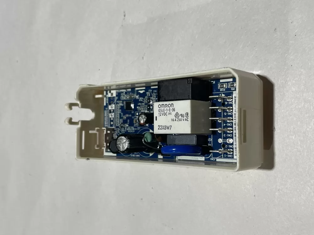 Whirlpool W11176901 W11176899 Refrigerator Control Board AZ127827 | Wm2305