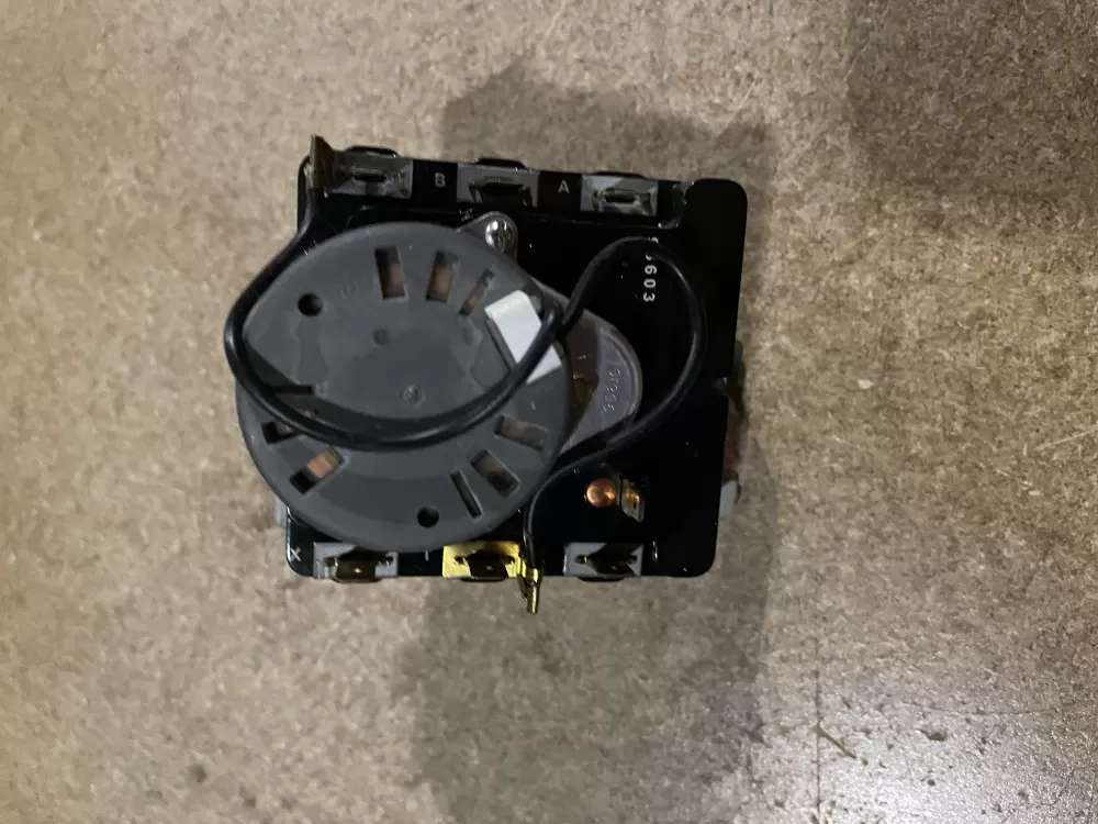 GE 572D520P021 WE4M271 Dryer Timer AZ24963 | KM351
