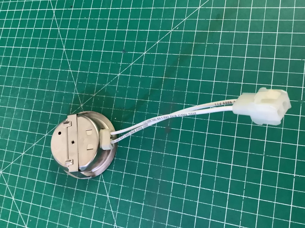 77.404  77.404  Speaker AZ208960 | NR799