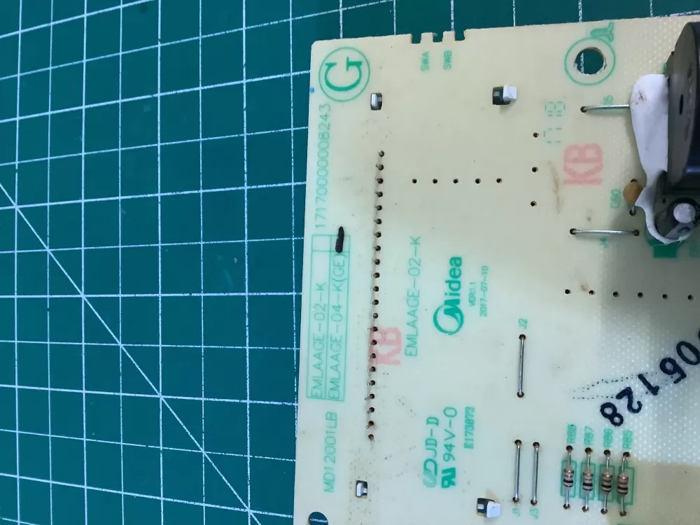 GE MD12001LB EMLAAGE-04-K 17170000008243 Microwave Control # AZ213440 | NR1411