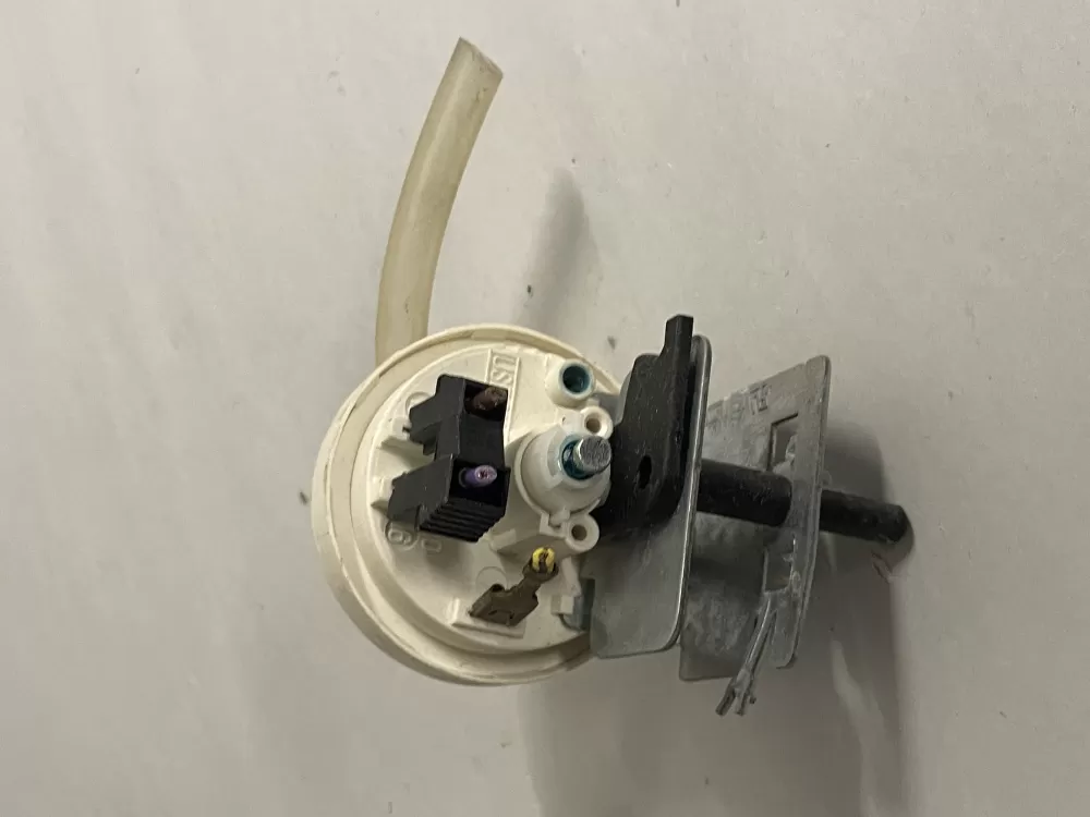 GE 175D2290P022 Washing Machine Water Level Pressure Switch AZ210894 | Wm1816
