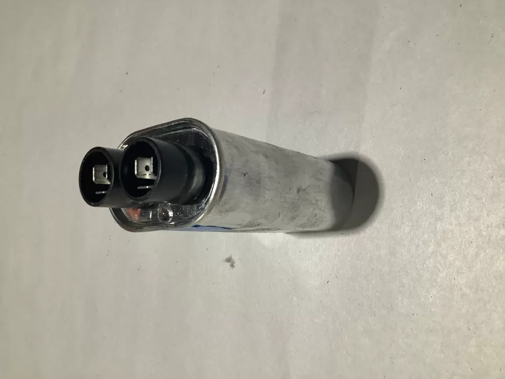 Jenn Air  Kitchen Aid  Maytag  Whirlpool W10561770  CH85-23100-2300V Microwave High Voltage Capacitor