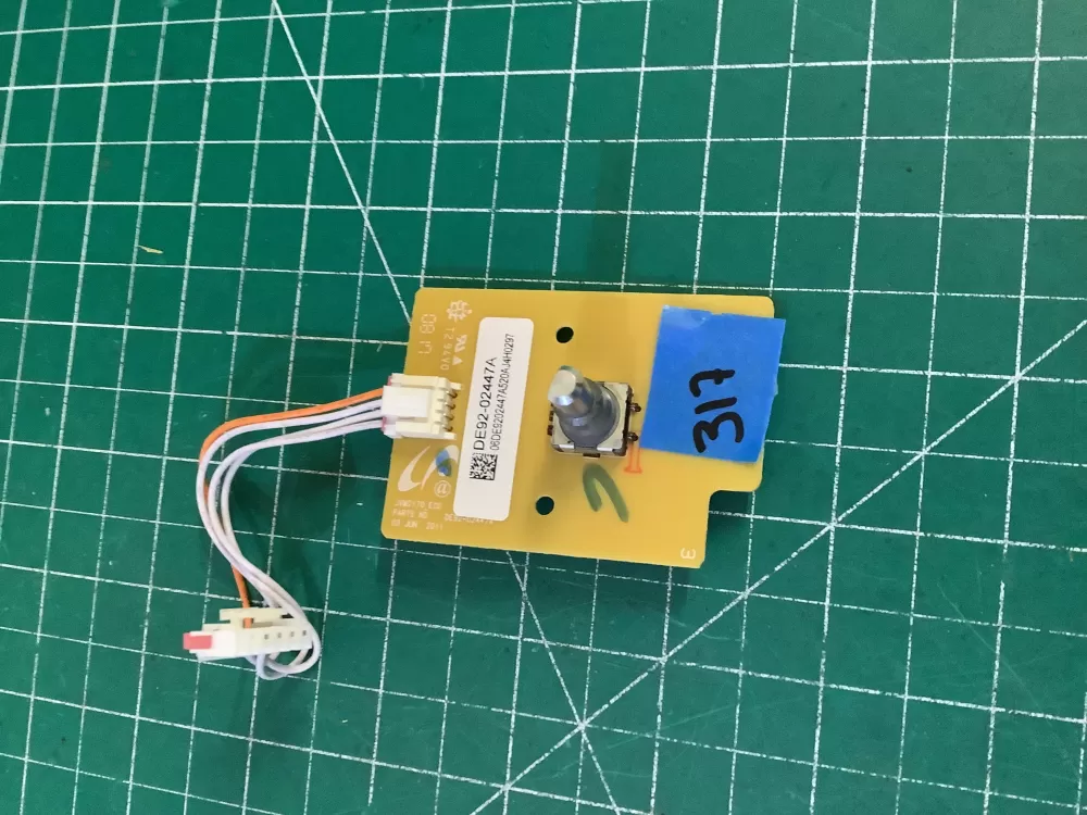 Samsung DE92-02447A Control Board AZ196591 | NR317