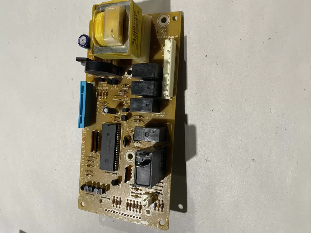 Magic Chef 3514331100-2 Microwave Control Board  AZ140269 | BK2382