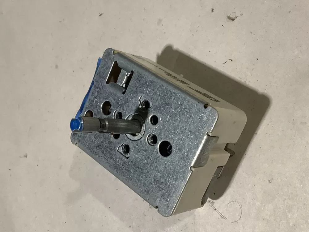 GE Kenmore WB24T10012 Surface Element Switch AZ103055 | Sl74