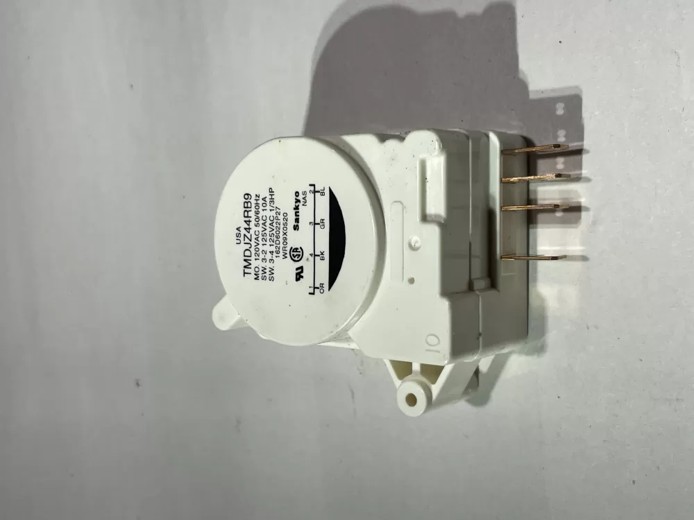 Kenmore Hotpoint AP2061721 Refrigerator Defrost Timer AZ142376 | Wm2394