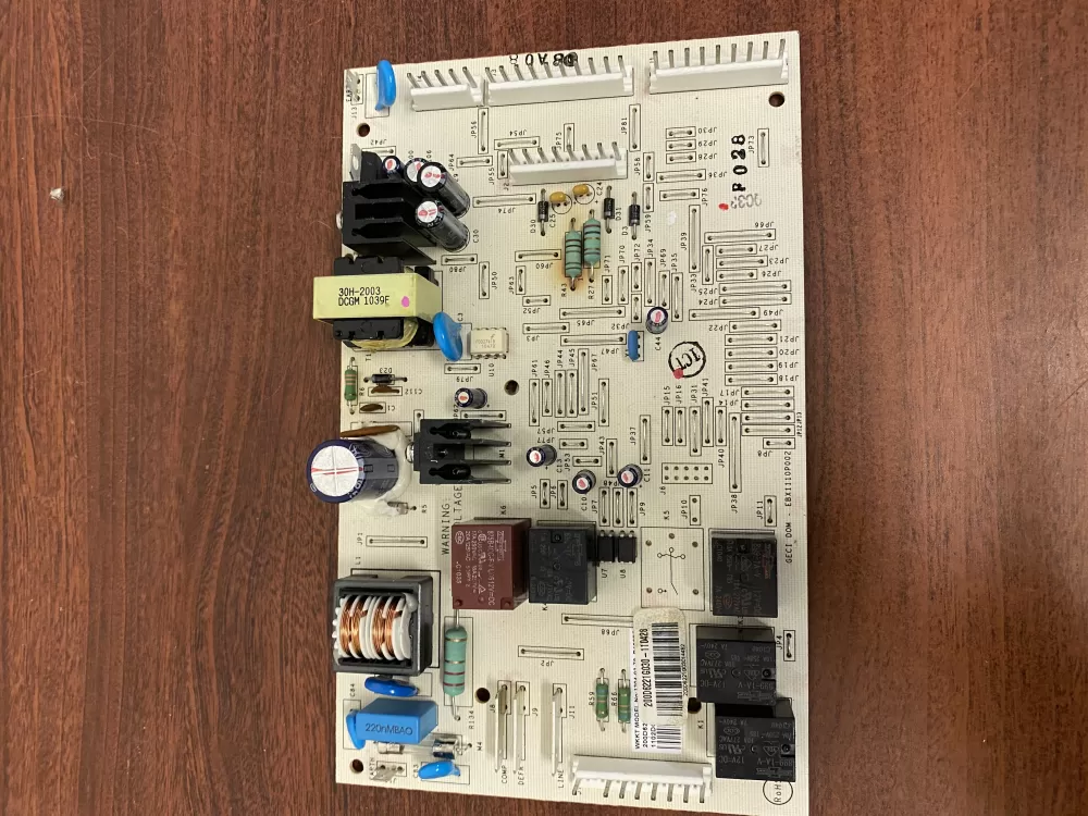 GE  Hotpoint WR55X11072C  AP7218867  WR55X11072  200D6221G030  WKKT 1304-03-00 Refrigerator Control Board