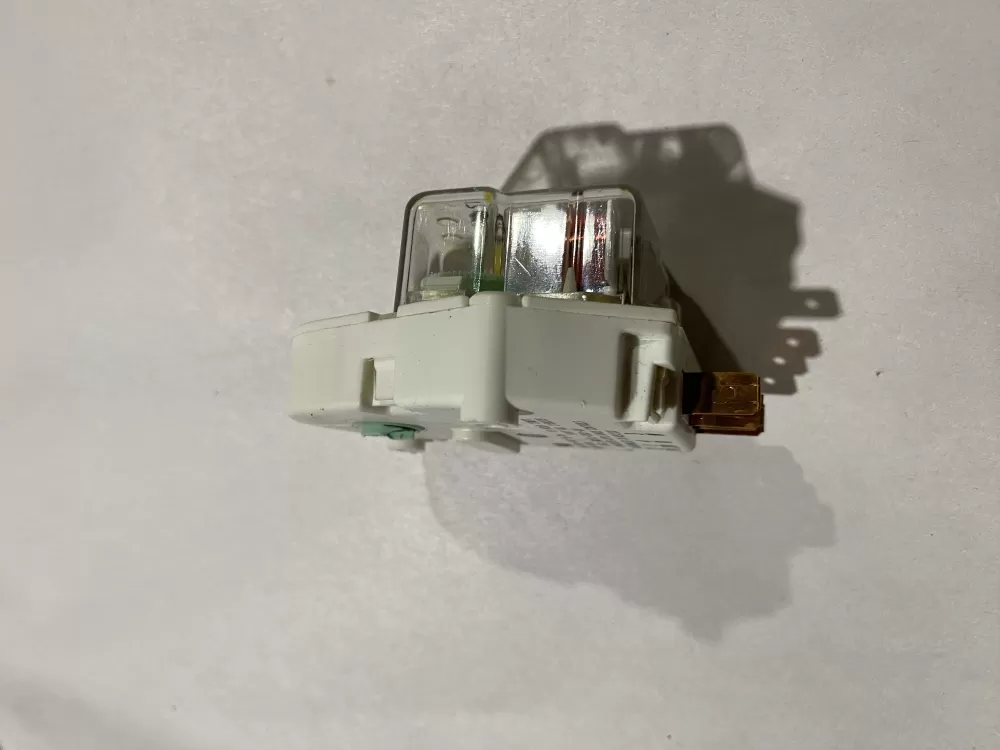 Whirlpool Kenmore W10822278 Refrigerator Defrost Timer AZ141973 | BK2388