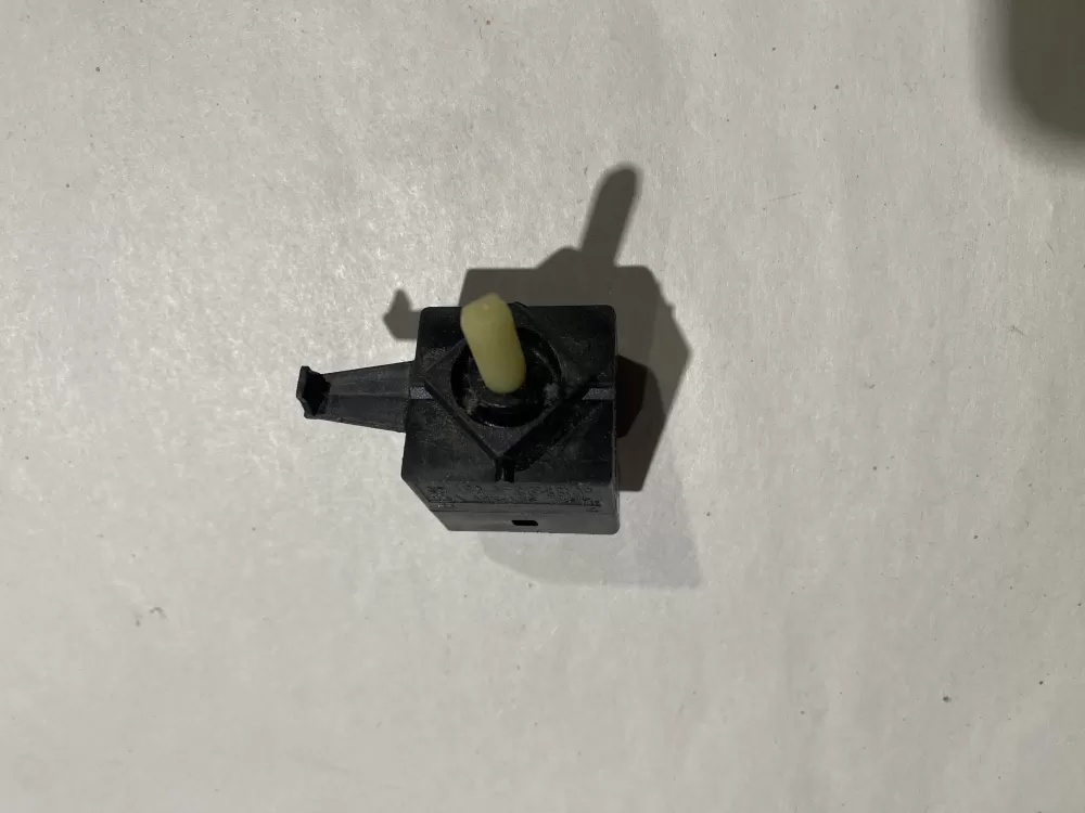 Whirlpool WP3405156 Dryer Switch AZ105158 | BK470