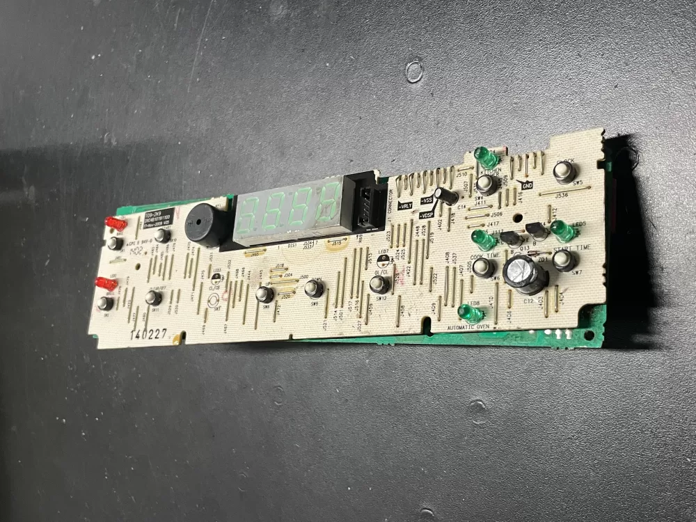 GE 2RC4B10191100 T09-2K9 Oven Control Board